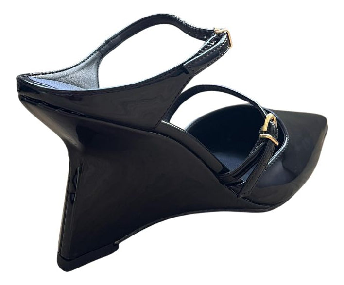 Scarpin Mule Salto Anabela Em Verniz Preto Luiza Barcelos